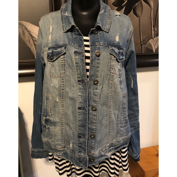 torrid Jackets & Blazers - EUC Women’s Torrid stretch denim jean jacket